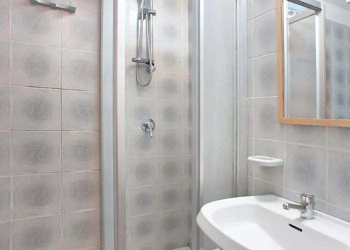 Lemon Garden Parking Levanto