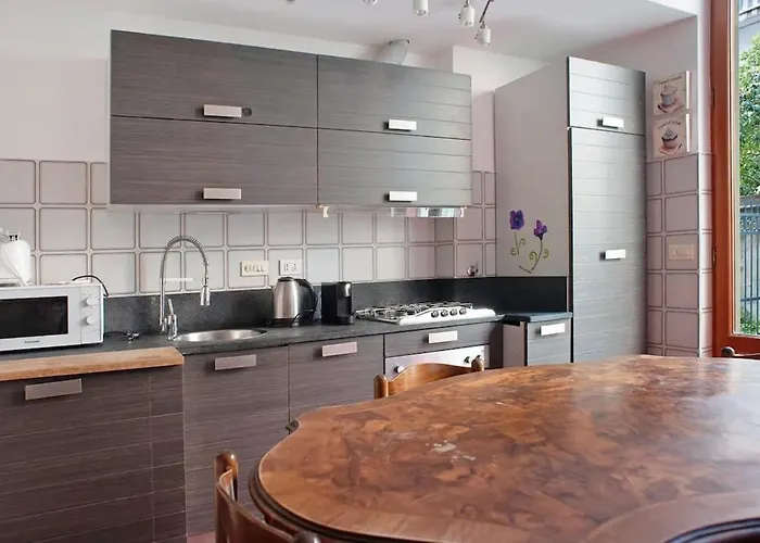 Daire Lemon Garden Parking *